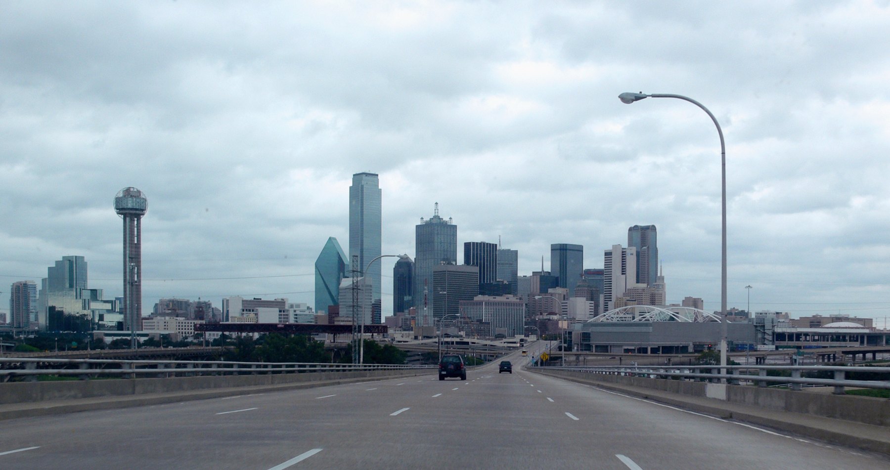 Dallas skyline from the Jefferson Viaduct